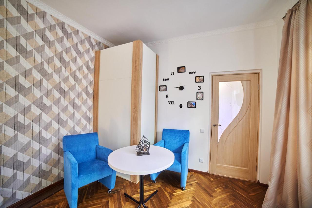 Style Apartments In Old Lviv Exterior photo