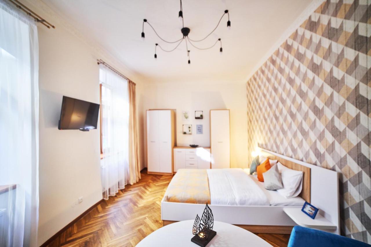Style Apartments In Old Lviv Exterior photo